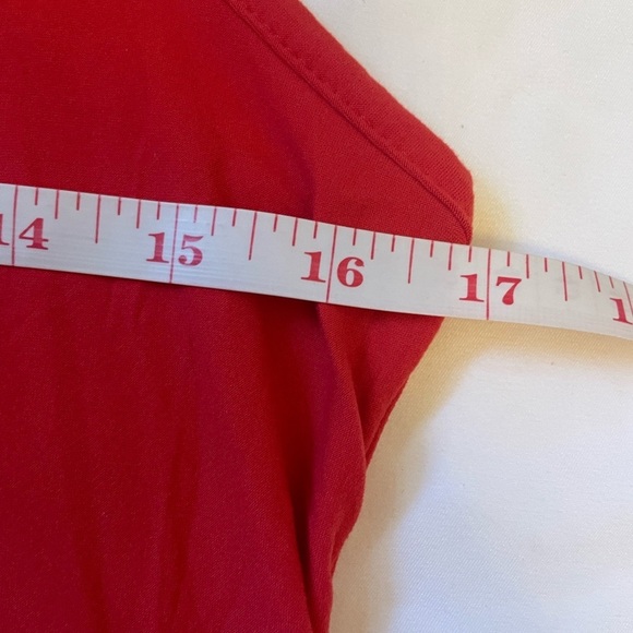 Not a morning person size medium “Hot mess and doing my best” tank top - Picture 7 of 11